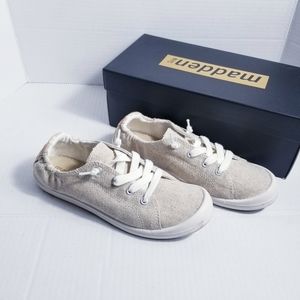 MADDEN WOMEN'S TAN AND WHITE SLIP ON CANVAS SHOES SIZE 6.5